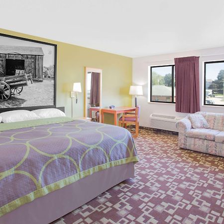 Super 8 By Wyndham Independence Ia Hotel Exterior foto